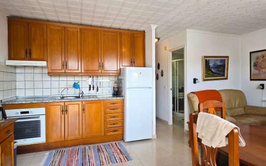 Super charming 2 bed, 2 bath bungalow in Pinomar.