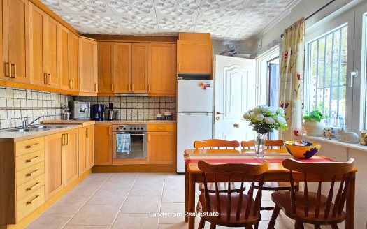 Renoverad bungalow i Pinomar