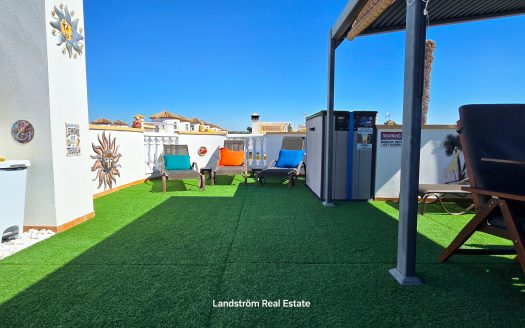 Charming Detached Villa in Scenic El Raso