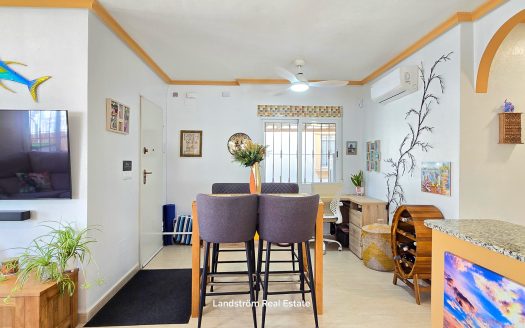 Charming Detached Villa in Scenic El Raso