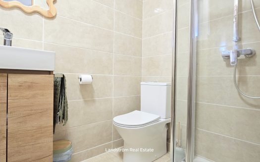 Charming Detached Villa in Scenic El Raso