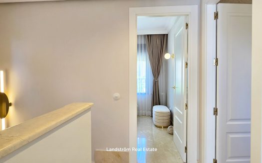 Elegant Renovated Townhouse in Roda Golf