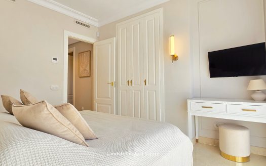 Elegant Renovated Townhouse in Roda Golf
