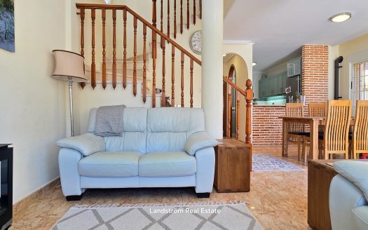 Fantastic Three-Bedroom Detached Villa with Private Pool in El Raso.