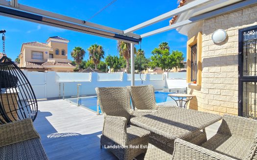 Fantastic Three-Bedroom Detached Villa with Private Pool in El Raso.