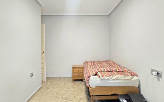 Fully renovated 2 bed apartment La Mata.